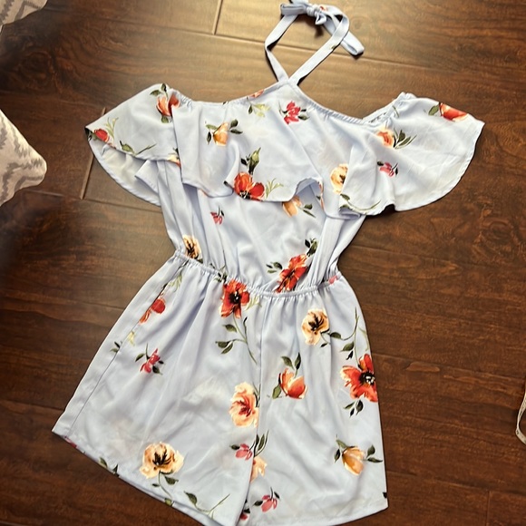 Mimi Chica Halter Tie Blue Floral Romper - Picture 5 of 7